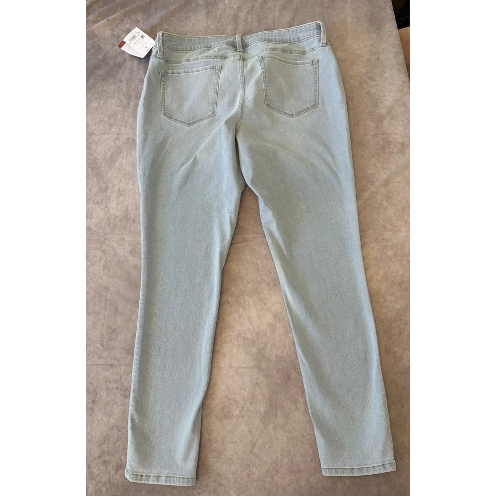 Ingrid & Isabel Maternity‎ Skinny Jeans 14 Light Wash Stretch Blue Denim NWT